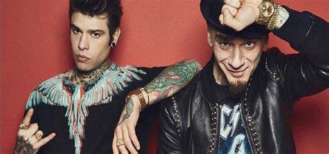 canzone j ax fedez comunisti col rolex|Comunisti col Rolex (Live) .